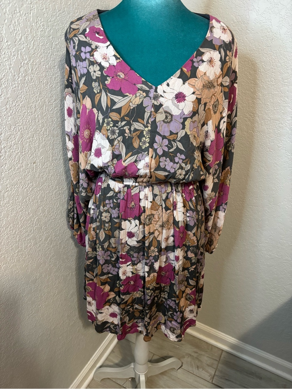Emily Wonder Floral Mini Dress M Smocked Waist V-Neck Boho Cottagecore Festival